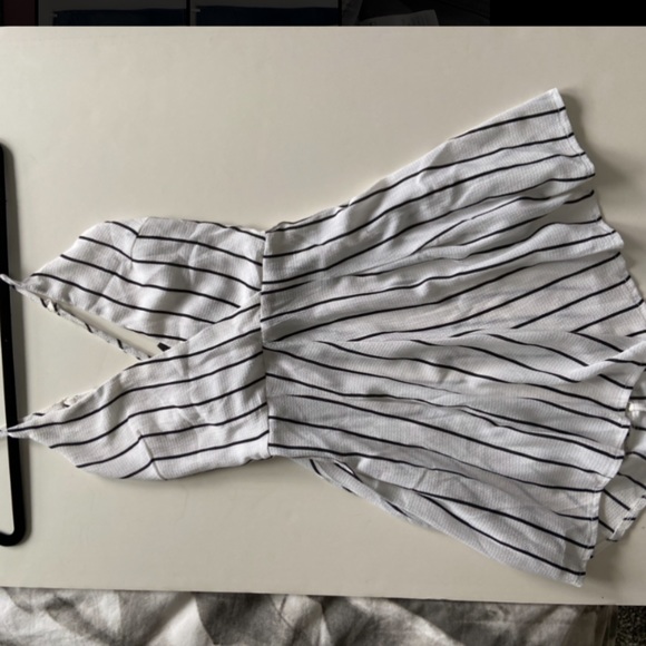 White Fox Boutique Romper - Picture 2 of 4